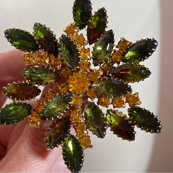 Vintage Antique Retro Juliana Oversized Crystal Amber Avocado Green Gold Brooch - Picture 12 of 12